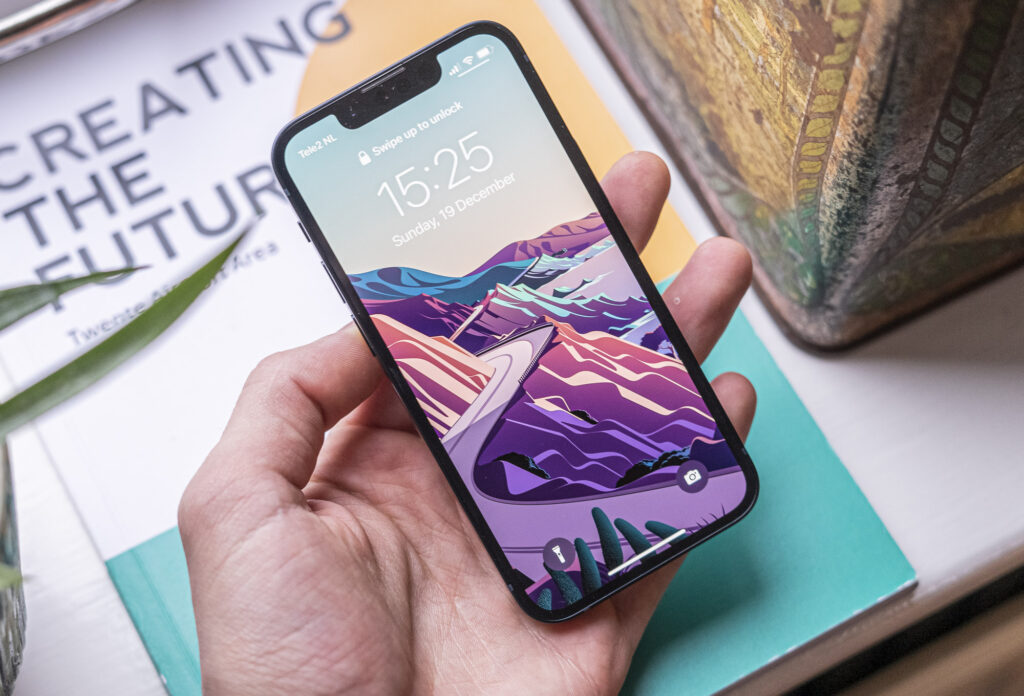 Apple iPhone 13 mini 05