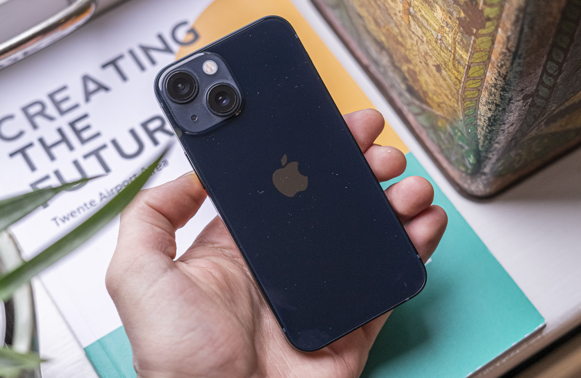 Apple iPhone 13 mini review: mini-smartphone maakt mega indruk ...