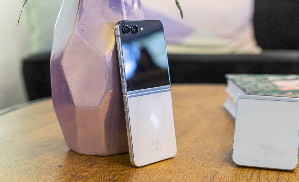 Samsung Galaxy Z Flip 5 07