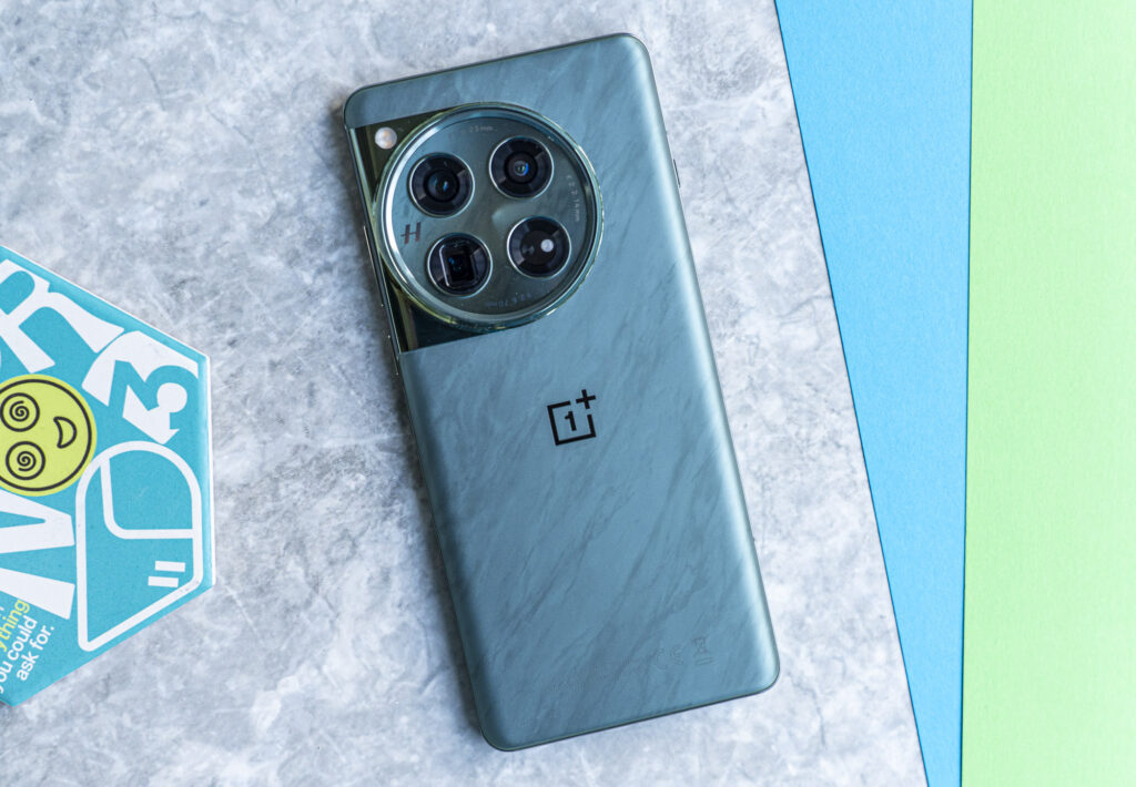OnePlus 12 02