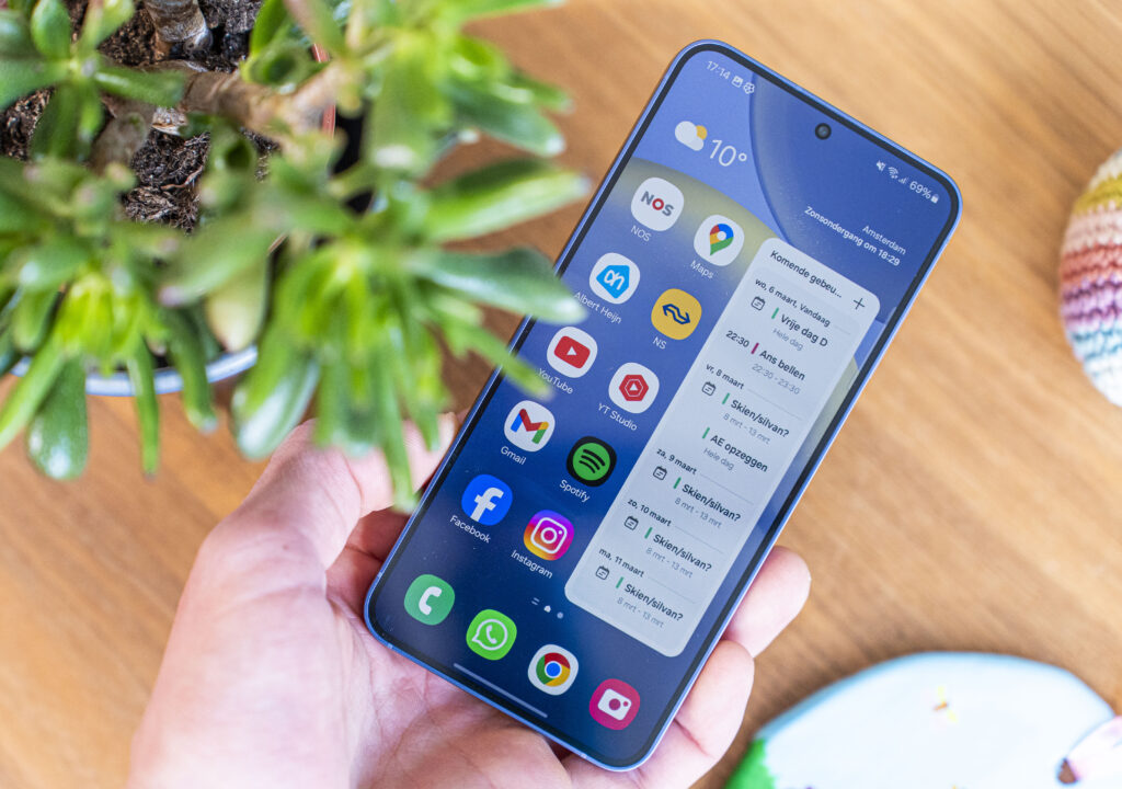 Samsung Galaxy S24 20