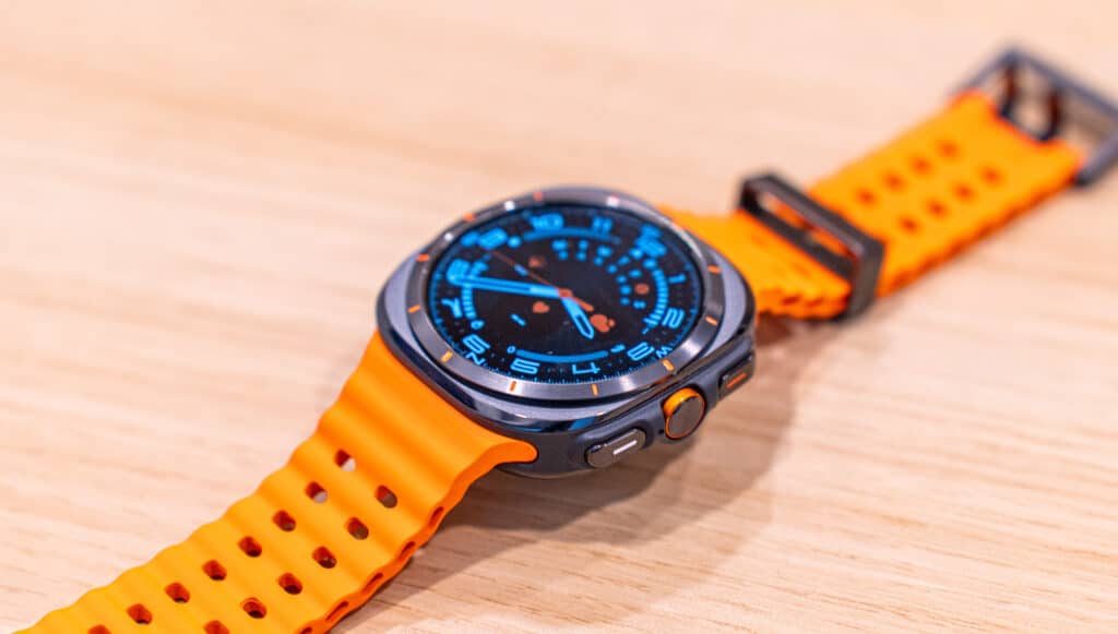 Samsung Galaxy Watch Ultra-1
