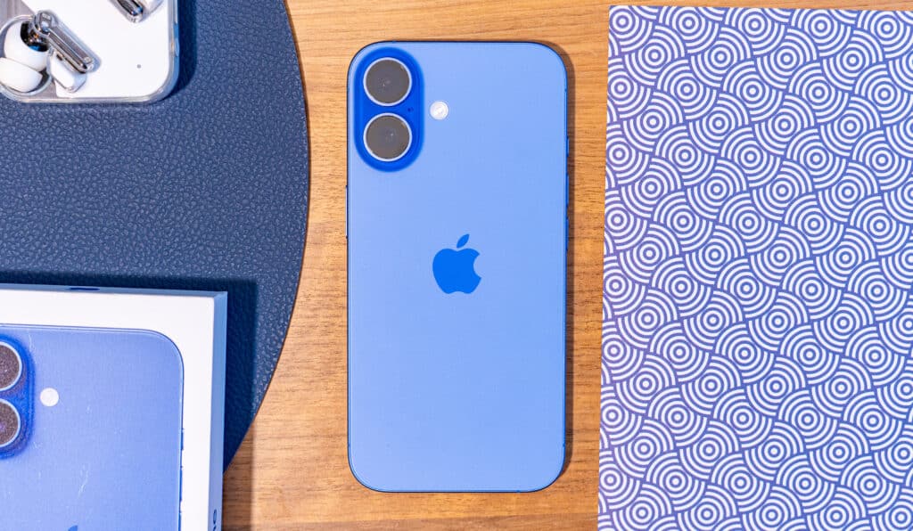 Apple iPhone 16-04
