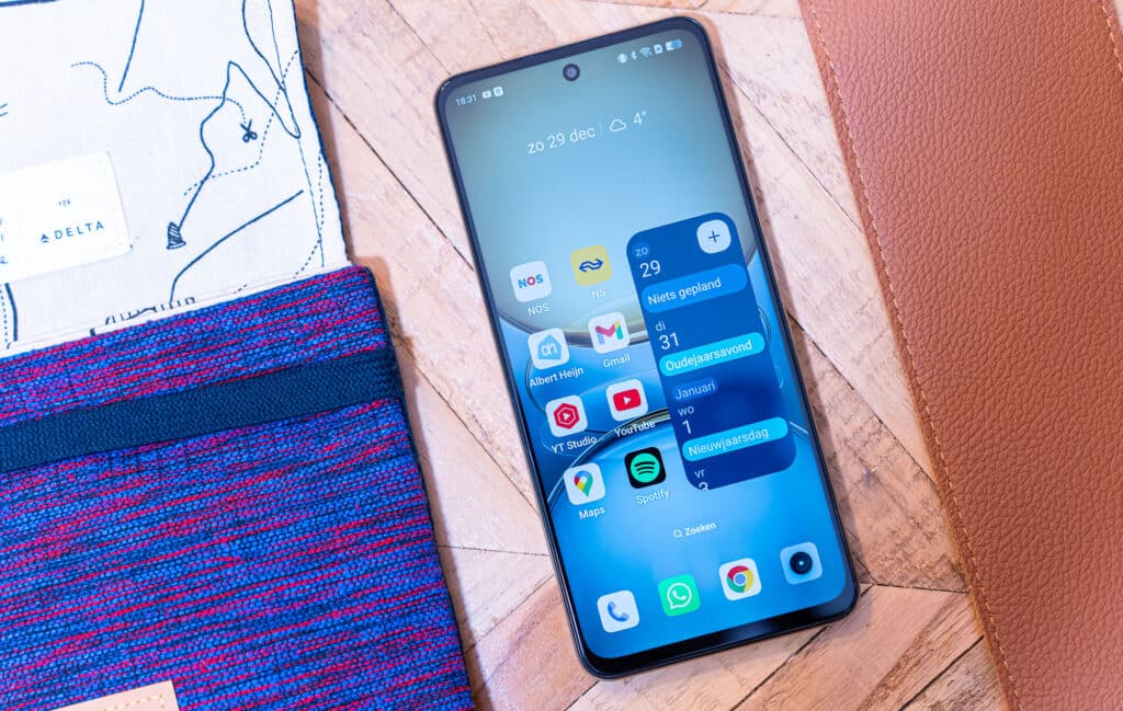 Realme C75-5