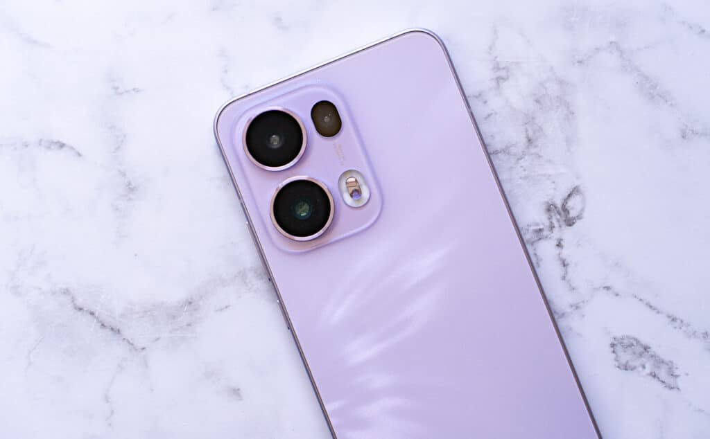 Oppo Reno 13 Pro back