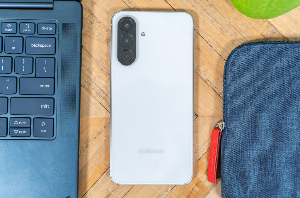Samsung Galaxy A56-12
