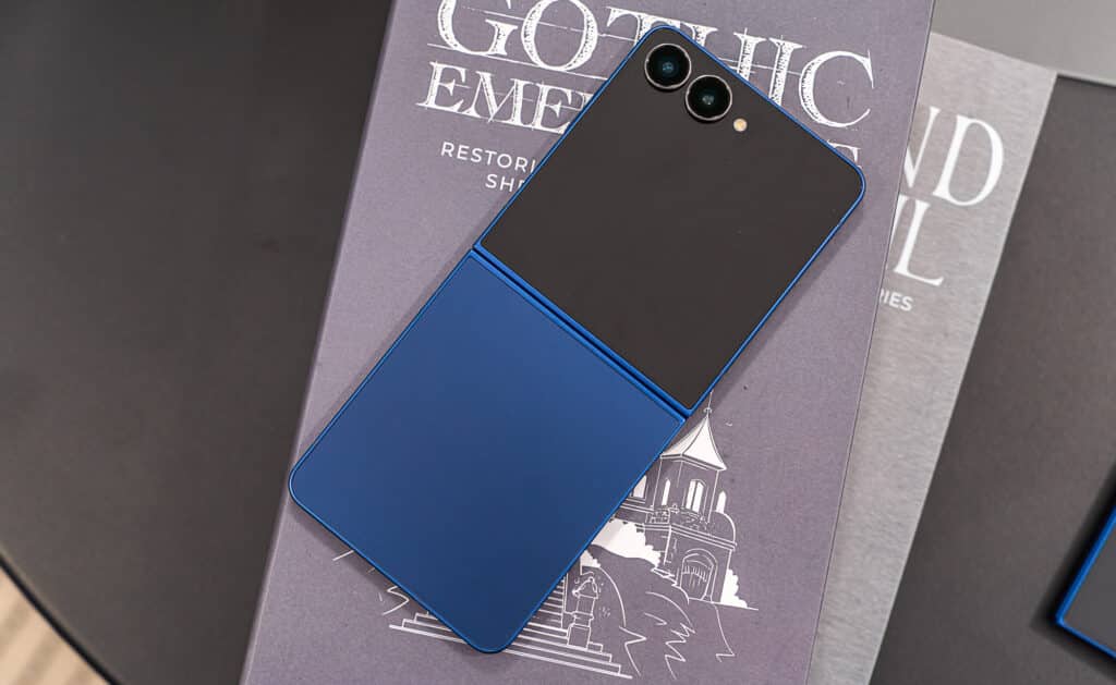 Galaxy Z Flip 7-7