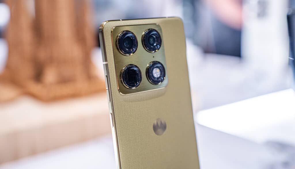 Motorola Signature-1