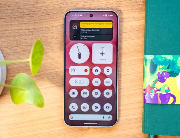 Nothing Phone 4a Pro-5